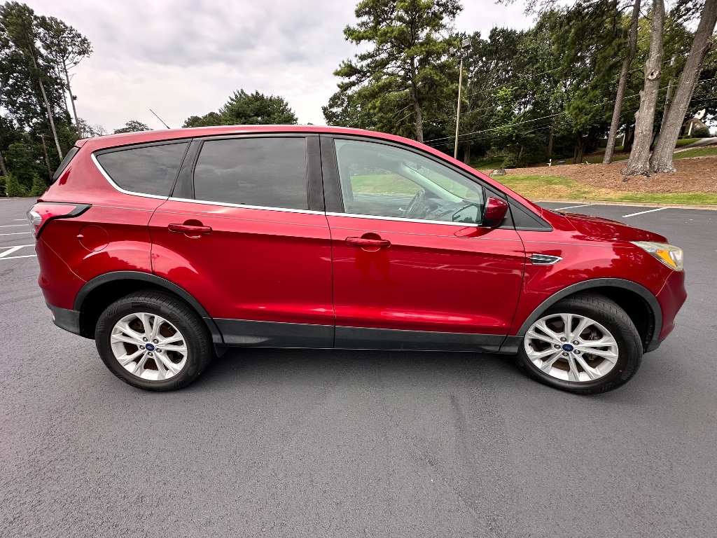 2017 Ford Escape SE - Photo 12