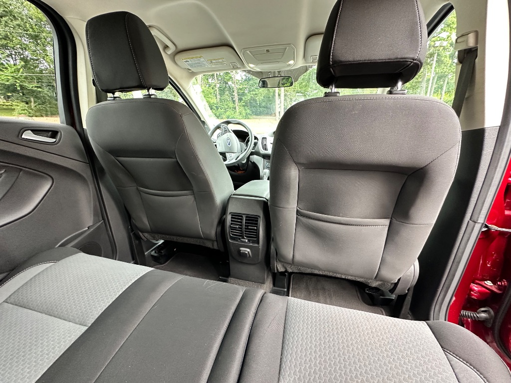 2017 Ford Escape SE - Photo 26