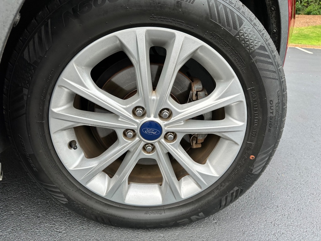 2017 Ford Escape SE - Photo 33