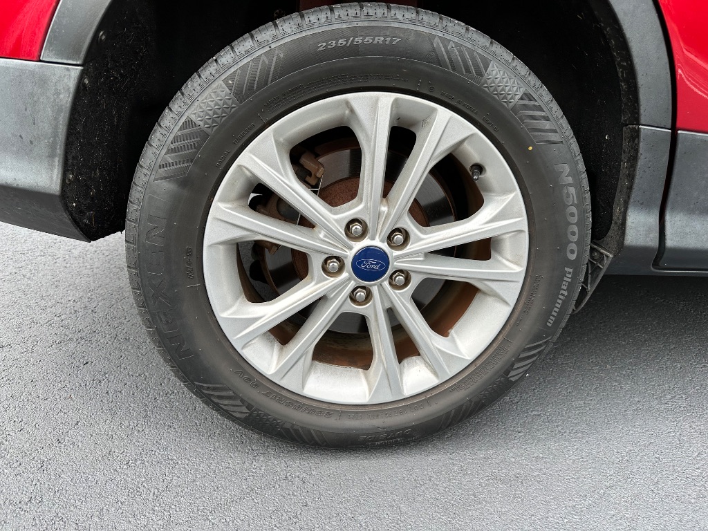 2017 Ford Escape SE - Photo 32