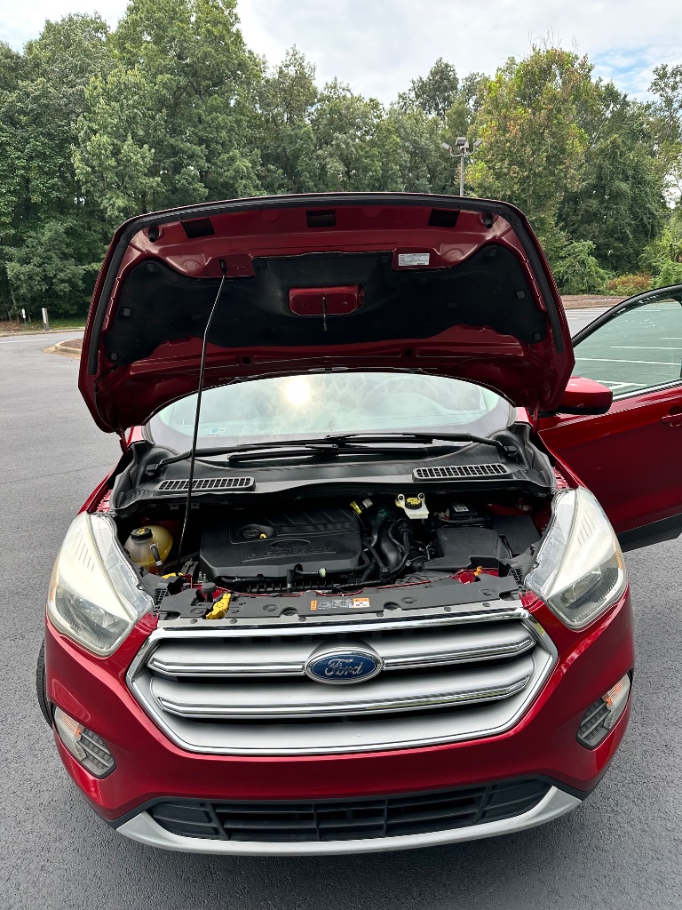2017 Ford Escape SE - Photo 28