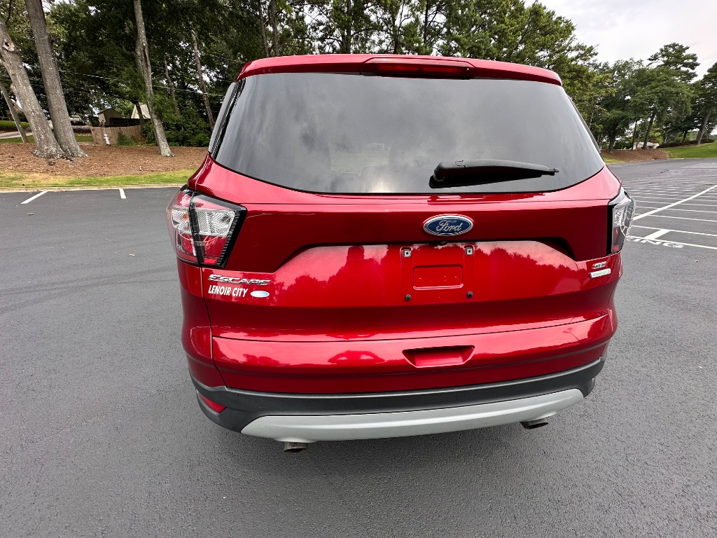 2017 Ford Escape SE - Photo 8